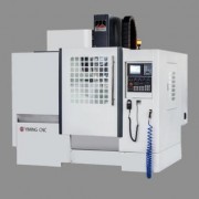 YMC-850F 标配日本三菱M70A高速高精数控系统
